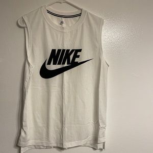 Nike tank!